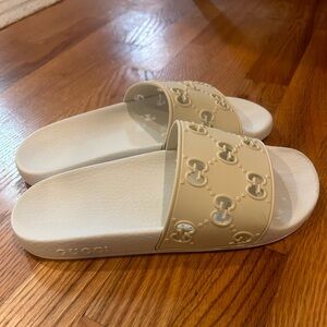 Gucci Slides White - size 9 women’s